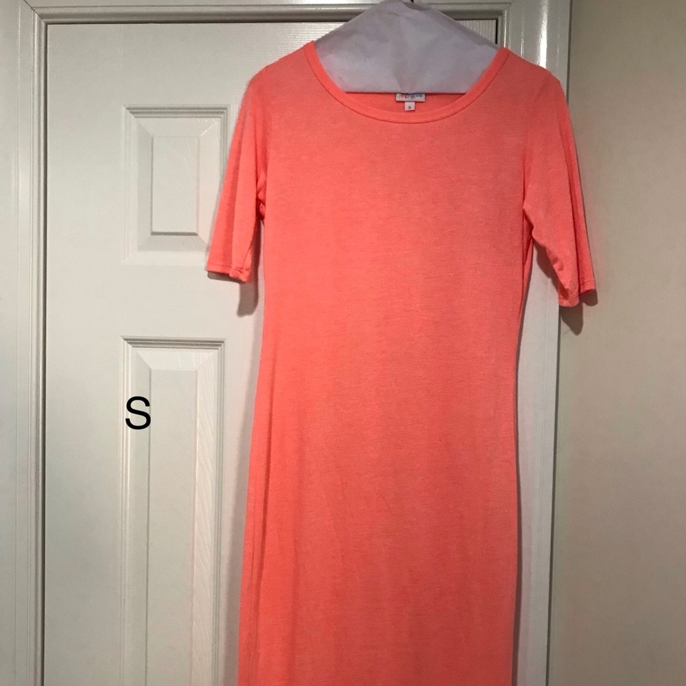 BNWOT S neon pink coral dress (lularoe Julia)